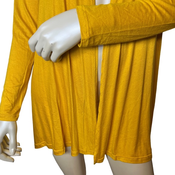 Amore Yellow Gold light weight, long sleeve cardigan - Picture 3 of 8